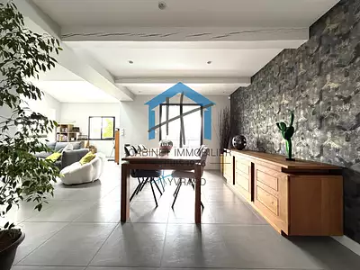 Maison, 316 m²