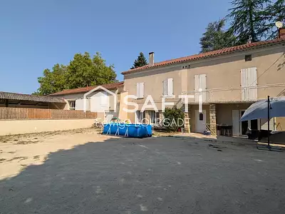 Maison, 230 m²