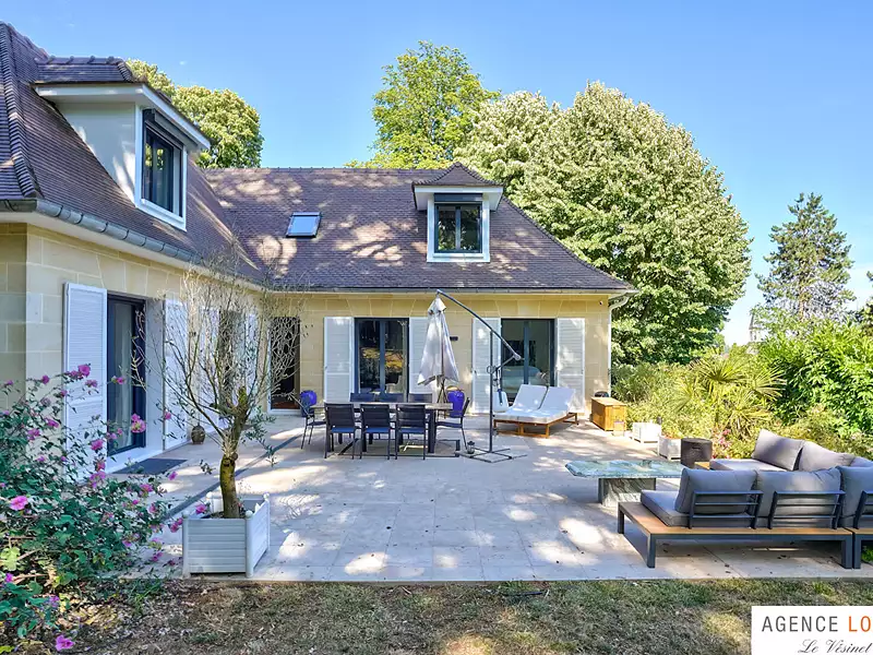 Maison, 300 m²