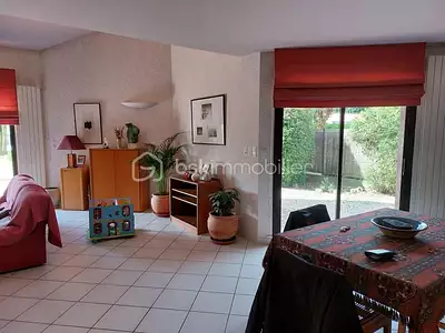 Maison, 180 m²