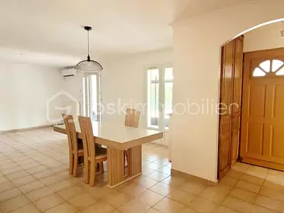 Maison, 157 m²