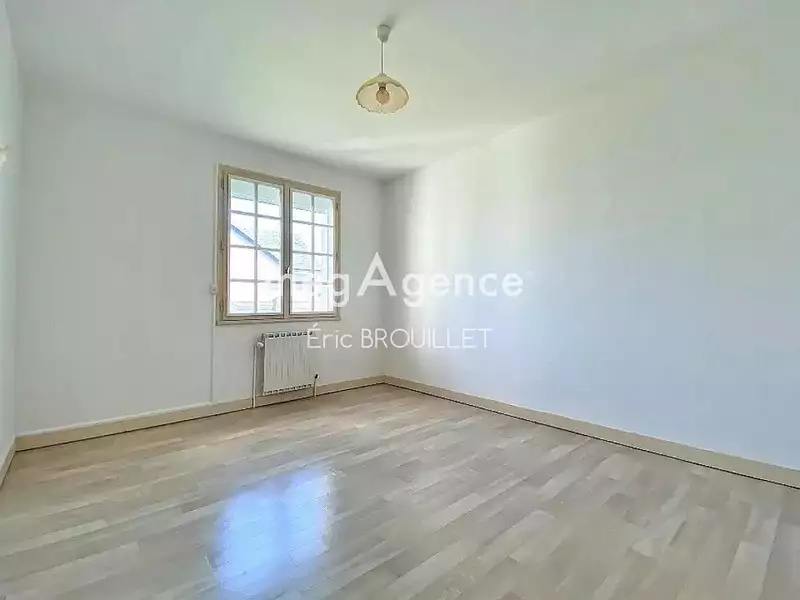 Maison, 195 m²