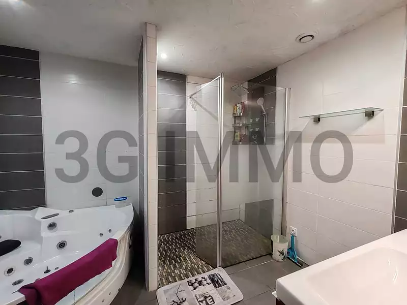 Maison, 148 m²