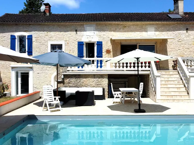 Maison, 220 m²