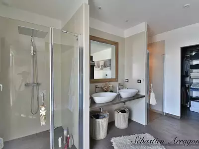 Maison, 195 m²