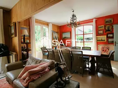 Maison, 285 m²