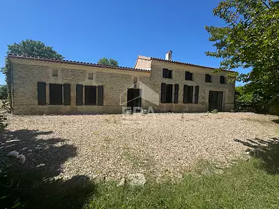 Maison, 185 m²