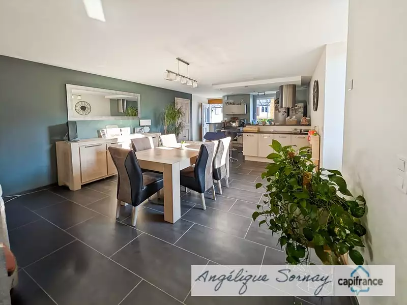 Maison, 93 m²