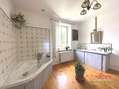 Maison, 254 m²