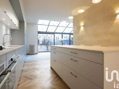 Maison, 334 m²