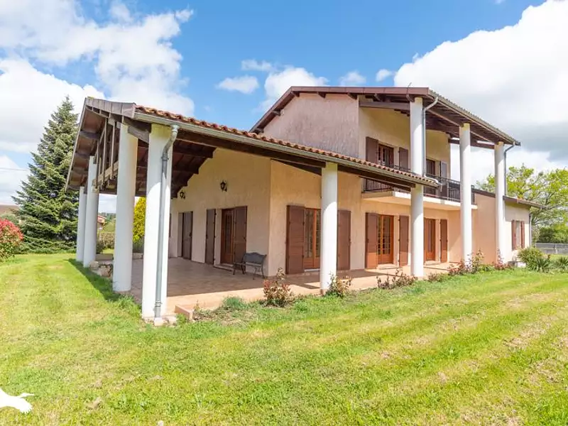 Maison, 221 m²