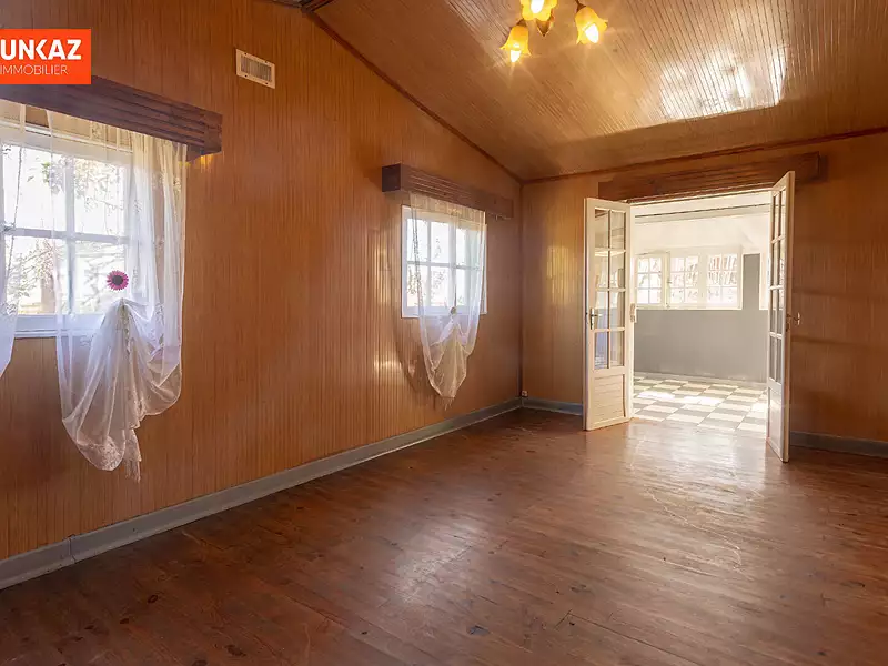 Maison, 220 m²