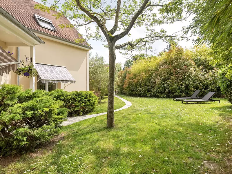 Maison, 169 m²
