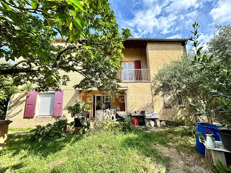 Maison, 210 m²
