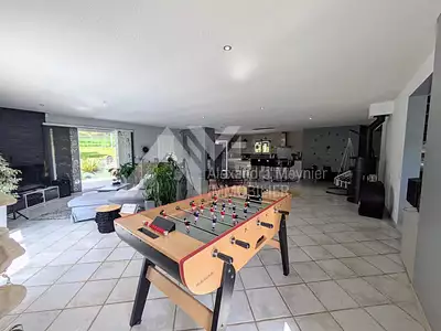 Maison, 176,68 m²