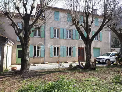Maison, 260 m²