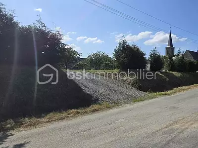 Terrain, 700 m²