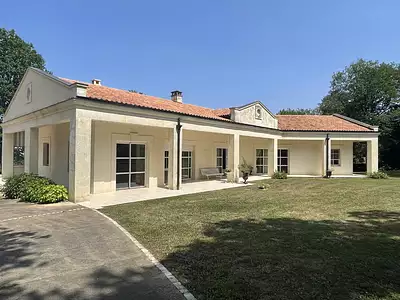 Maison, 247 m²