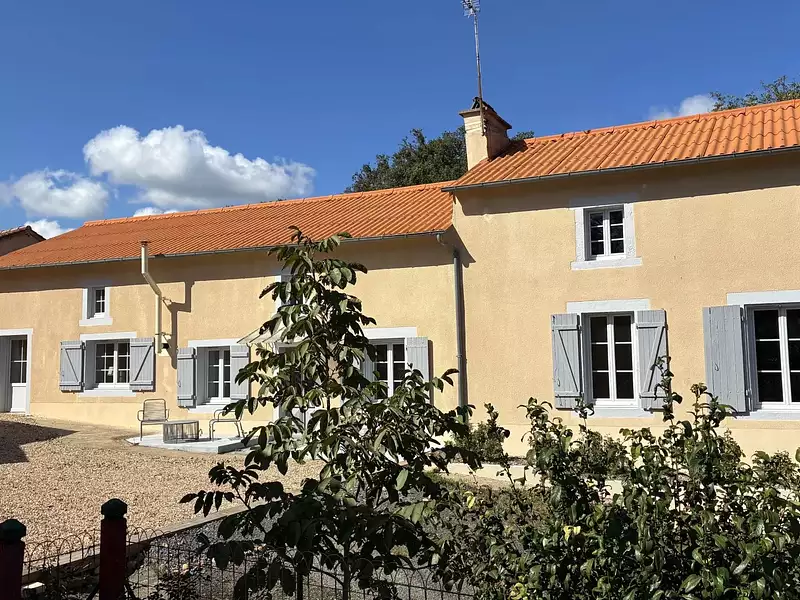 Maison, 242 m²