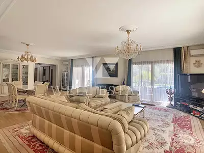Maison, 350 m²