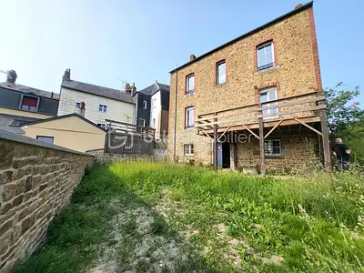 Maison, 215 m²