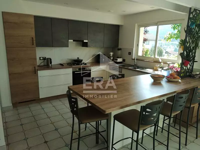Maison, 223 m²