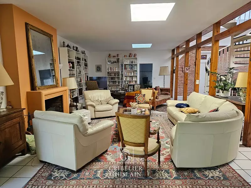 Maison, 248 m²