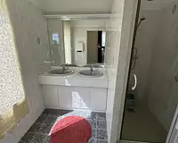 Maison, 240 m²