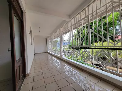 Immeuble, 298 m²