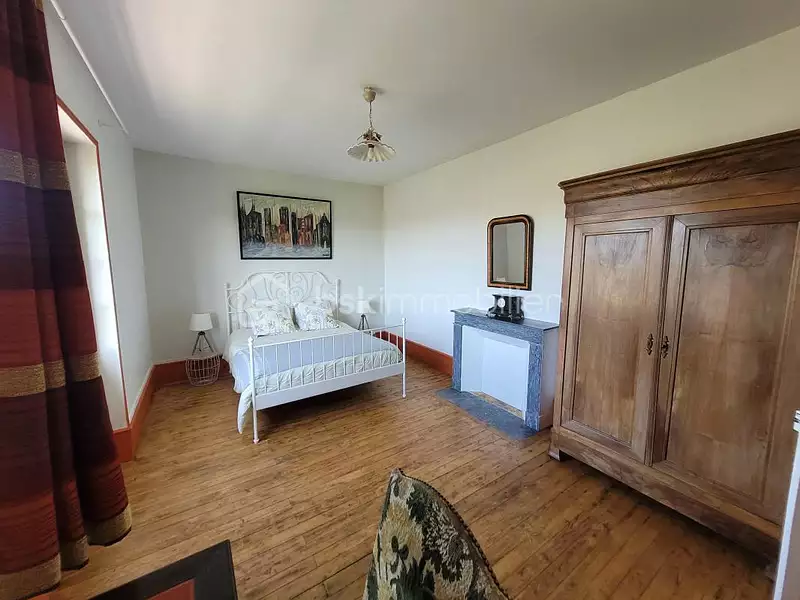 Maison, 245 m²