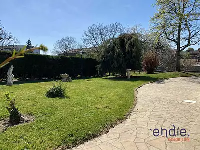 Maison, 273 m²