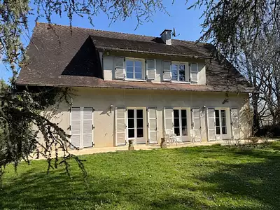 Maison, 215 m²
