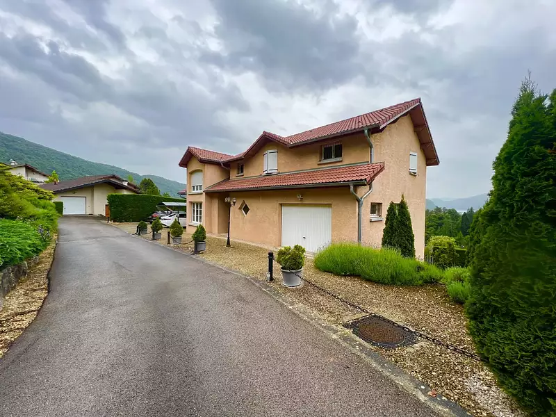 Maison, 300 m²