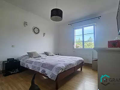 Maison, 166 m²
