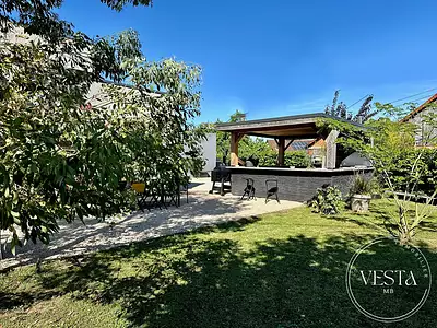 Maison, 169 m²