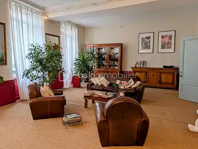 Maison, 250 m²