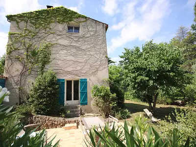 Maison, 196 m²