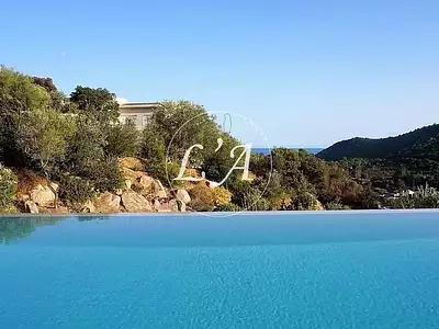 Maison, 205 m²