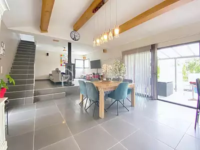 Maison, 163 m²
