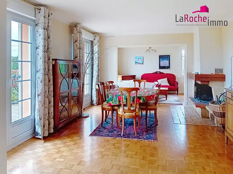 Maison, 160 m²