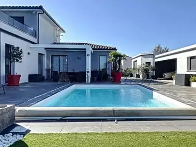 Maison, 260 m²