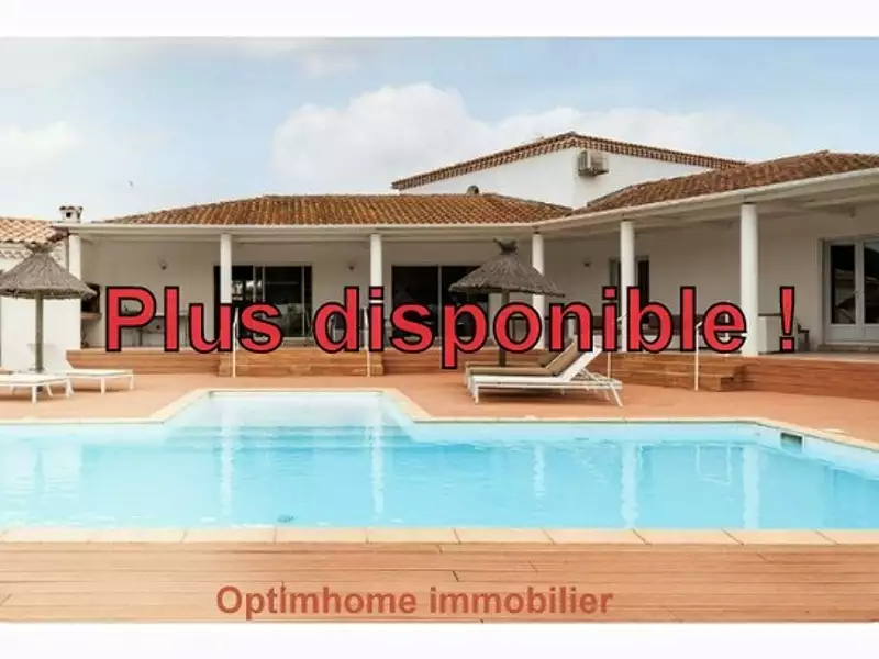 Maison, 218 m²