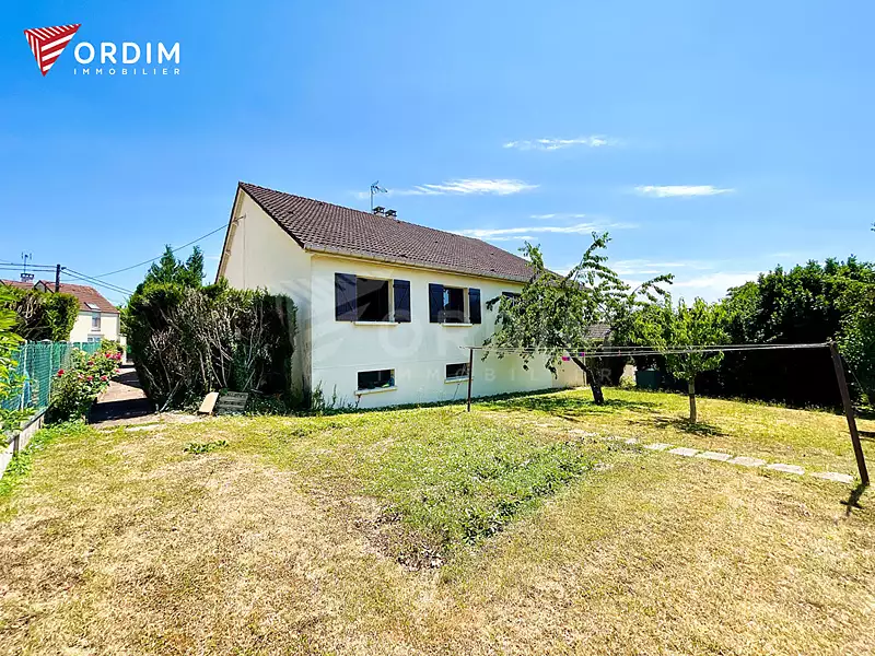 Maison, 166 m²