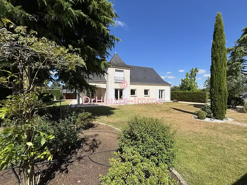 Maison, 245 m²