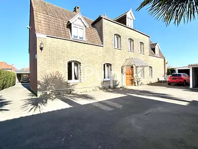 Maison, 240 m²