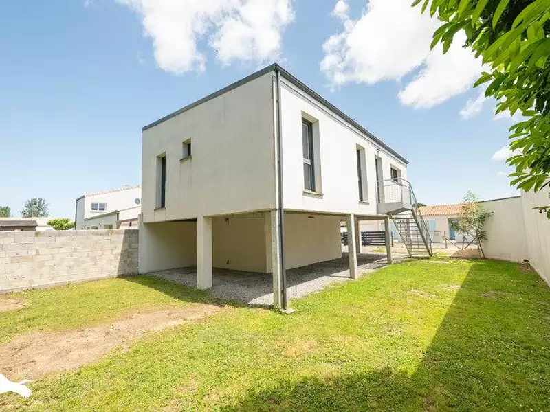 Maison, 77 m²