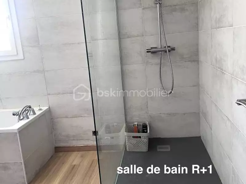 Maison, 144 m²