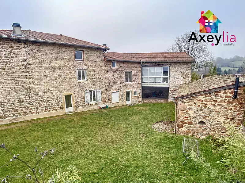 Maison, 270 m²