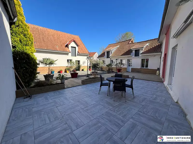 Maison, 280 m²