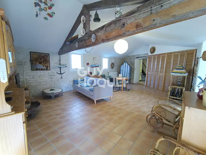 Maison, 165 m²